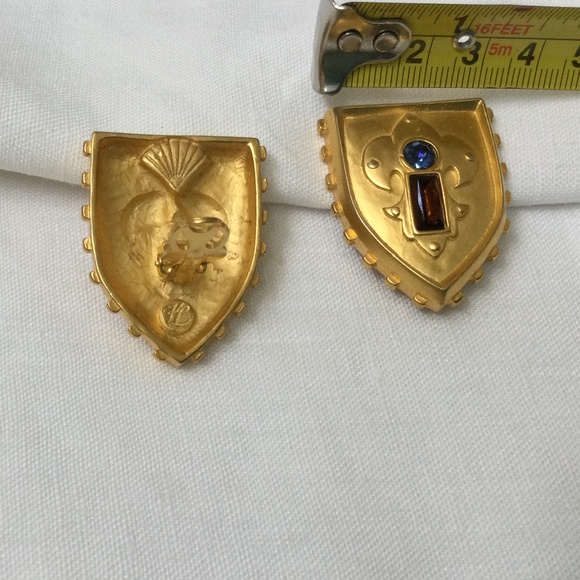 Karl Lagerfeld Vintage French Shield Earrings - Picture 3 of 3